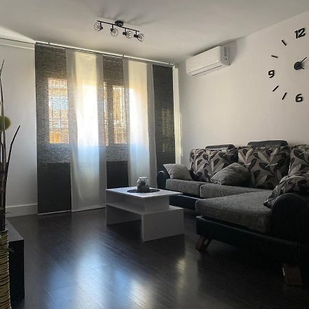 Vut Nohales Home ภายนอก รูปภาพ