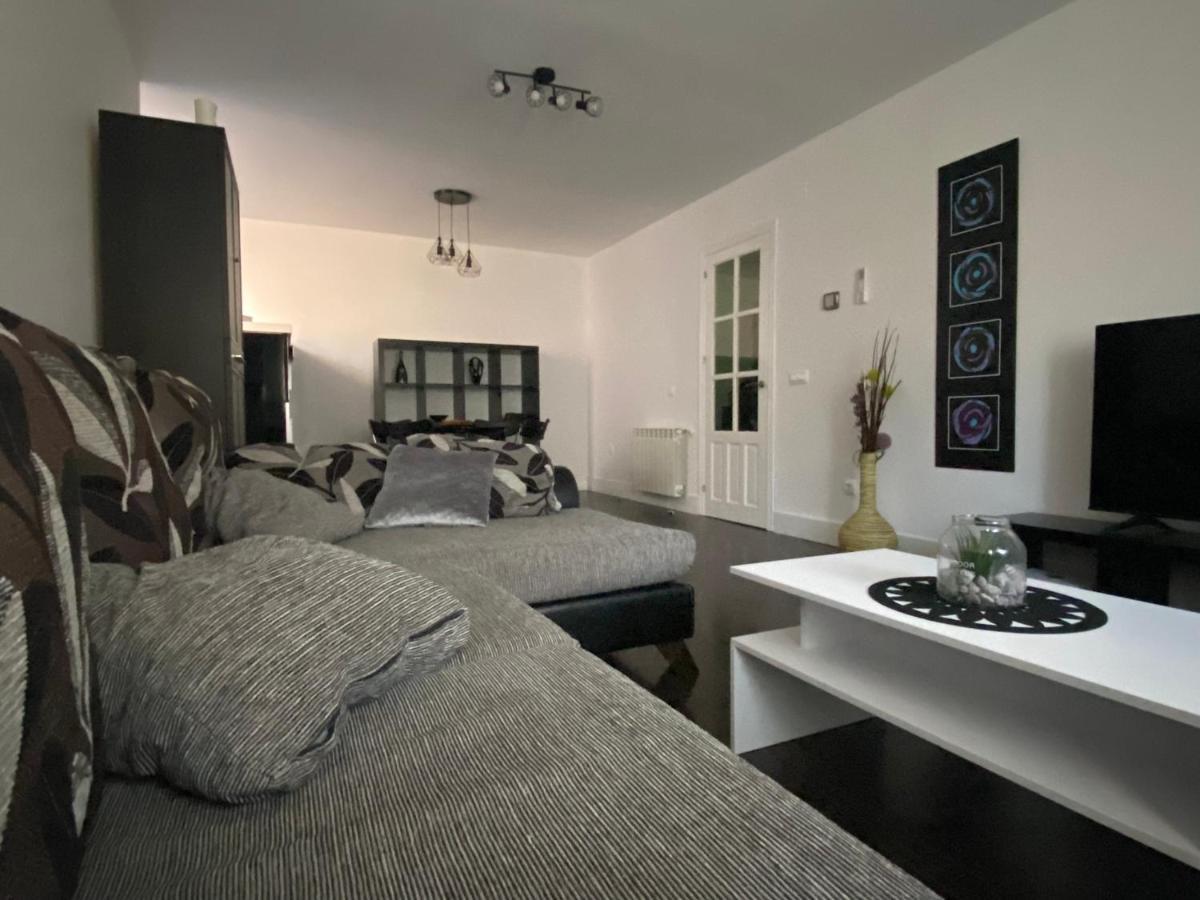 Vut Nohales Home ภายนอก รูปภาพ