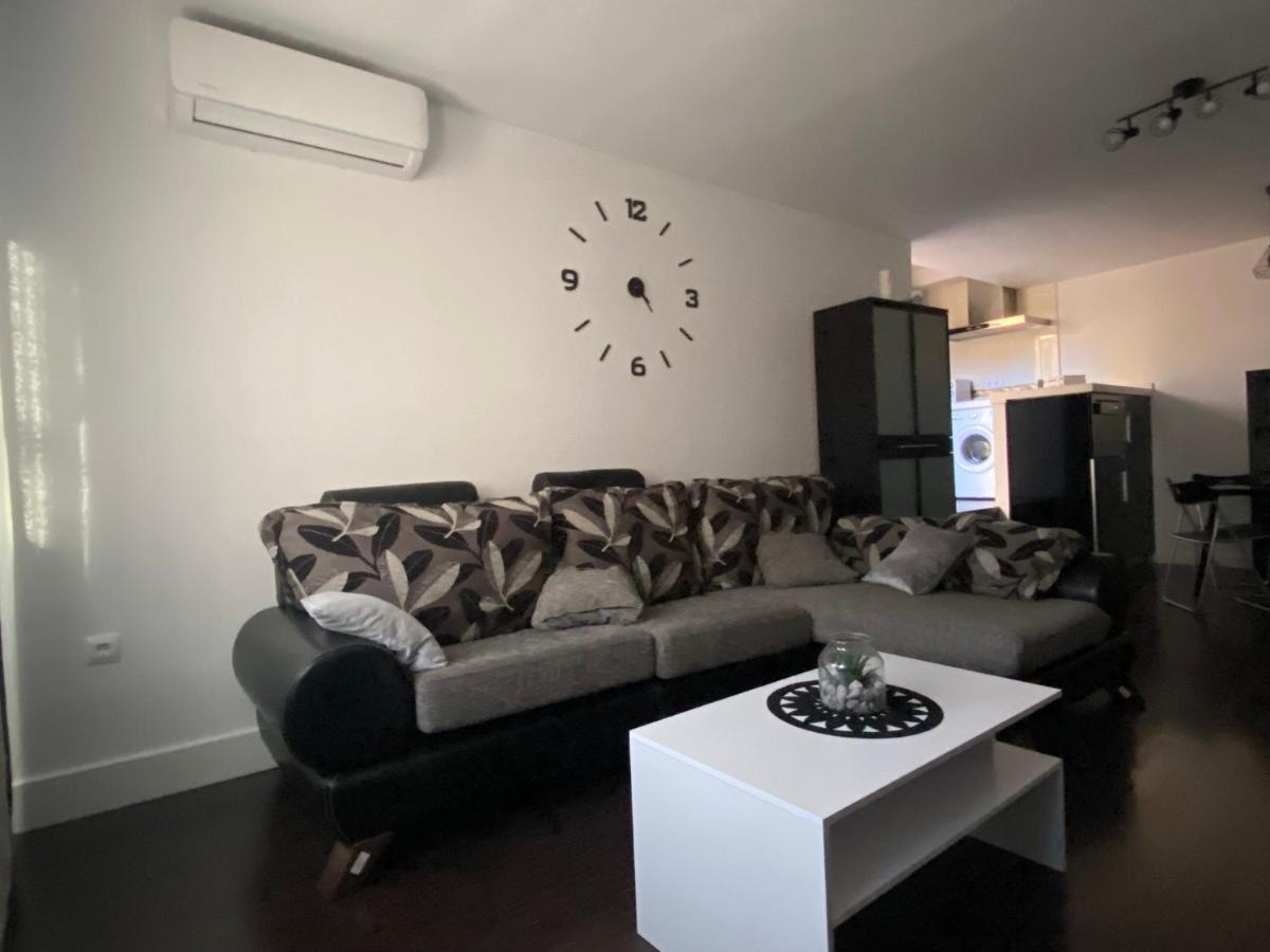 Vut Nohales Home ภายนอก รูปภาพ